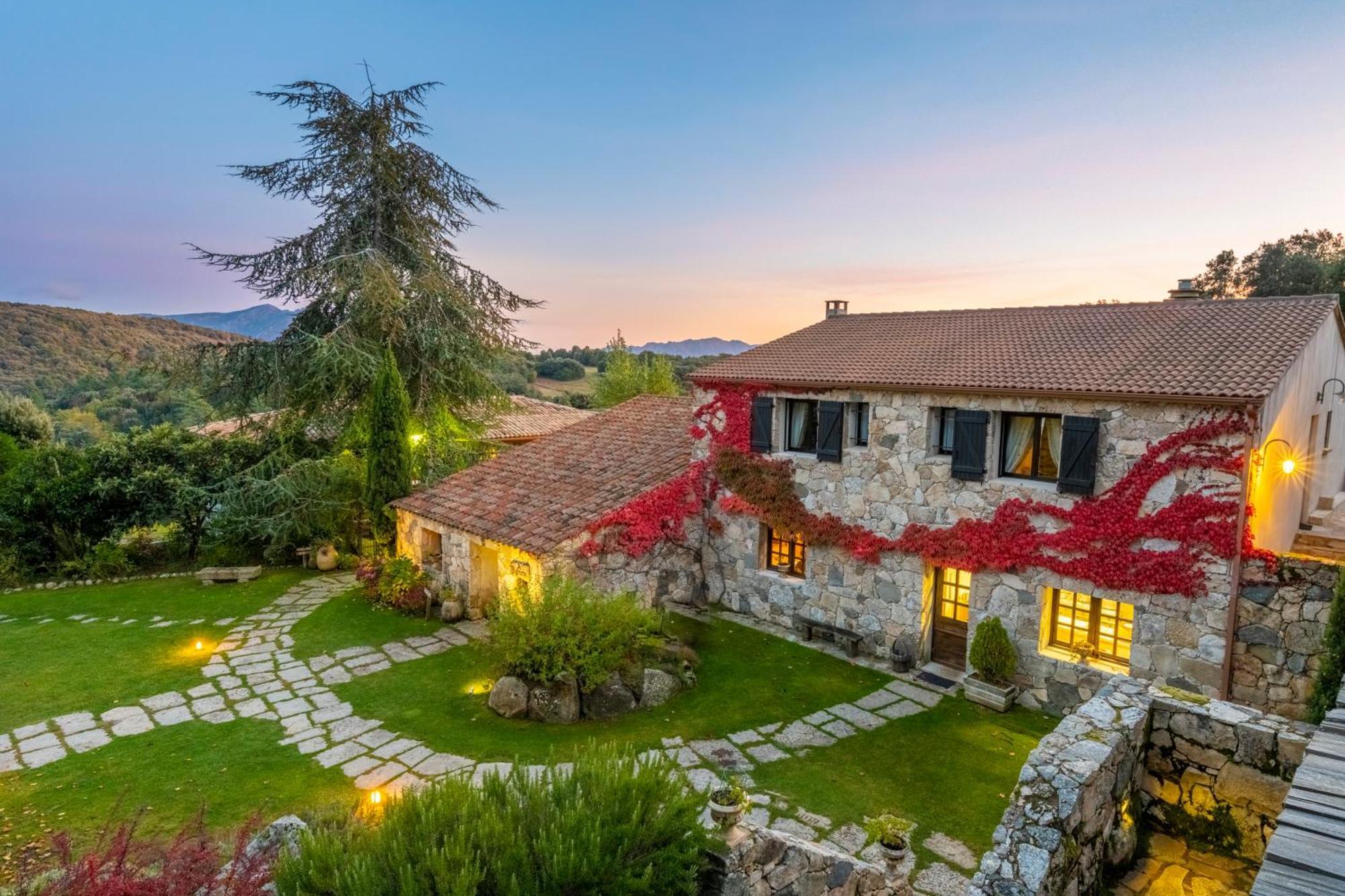 Auberge A Pignata Levie Esterno foto